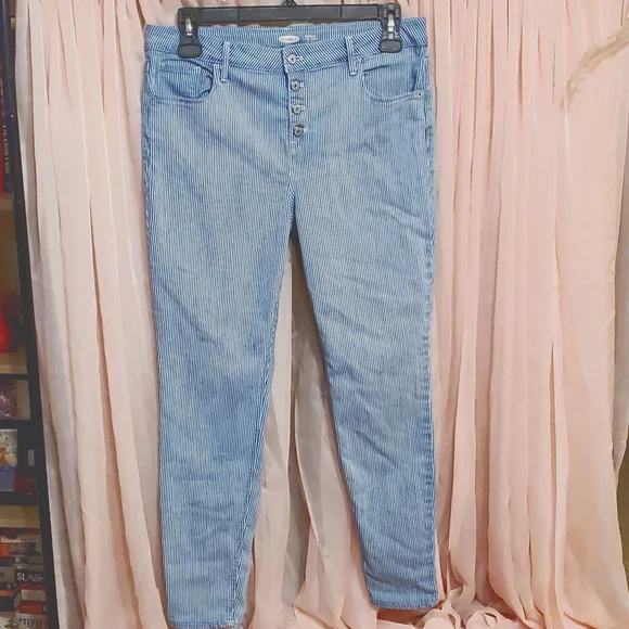 Old Navy jeans Rockstar Button up size 14 - Picture 1 of 4